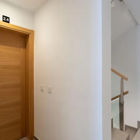 Apartman Ereza 2.4 *